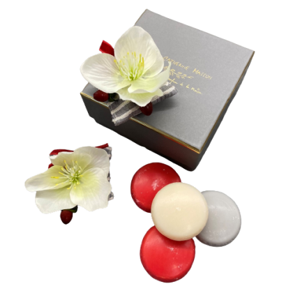 Parfumuotų gėlių ir macarons muiliukų rinkinys Noel a Paris Grand